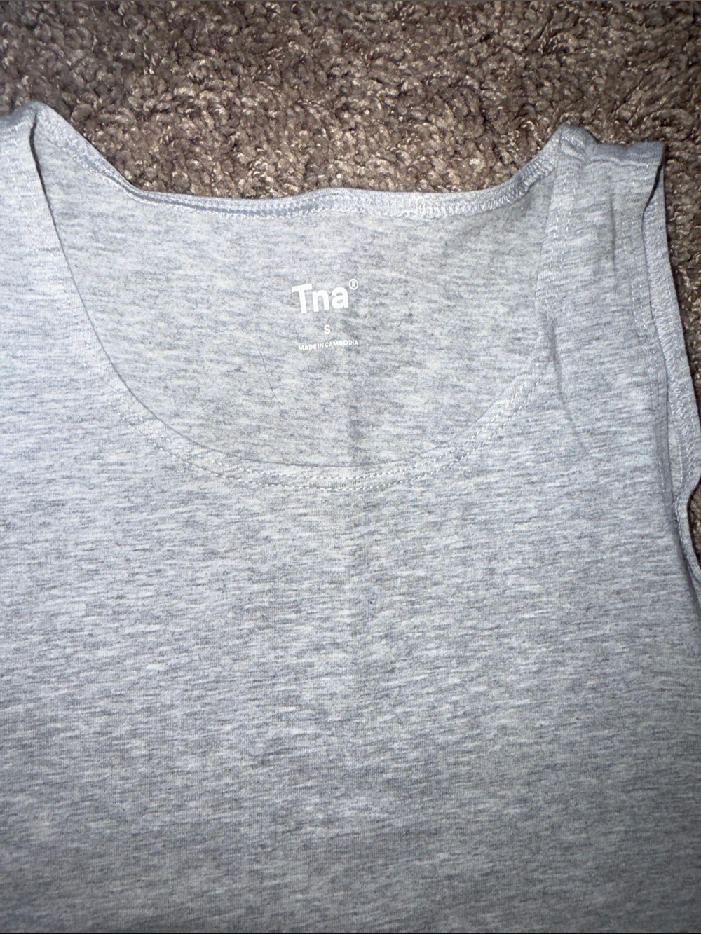 TNA Aritzia Grey Ribbed Cropped Tank - Picture 2 of 2